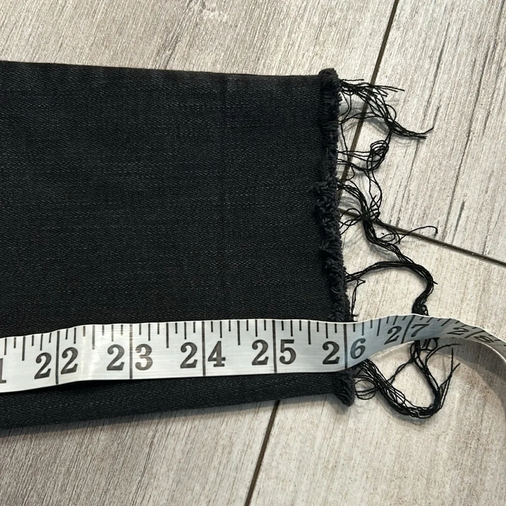 Silver Aiko Skinny jeans in black distressed size 26